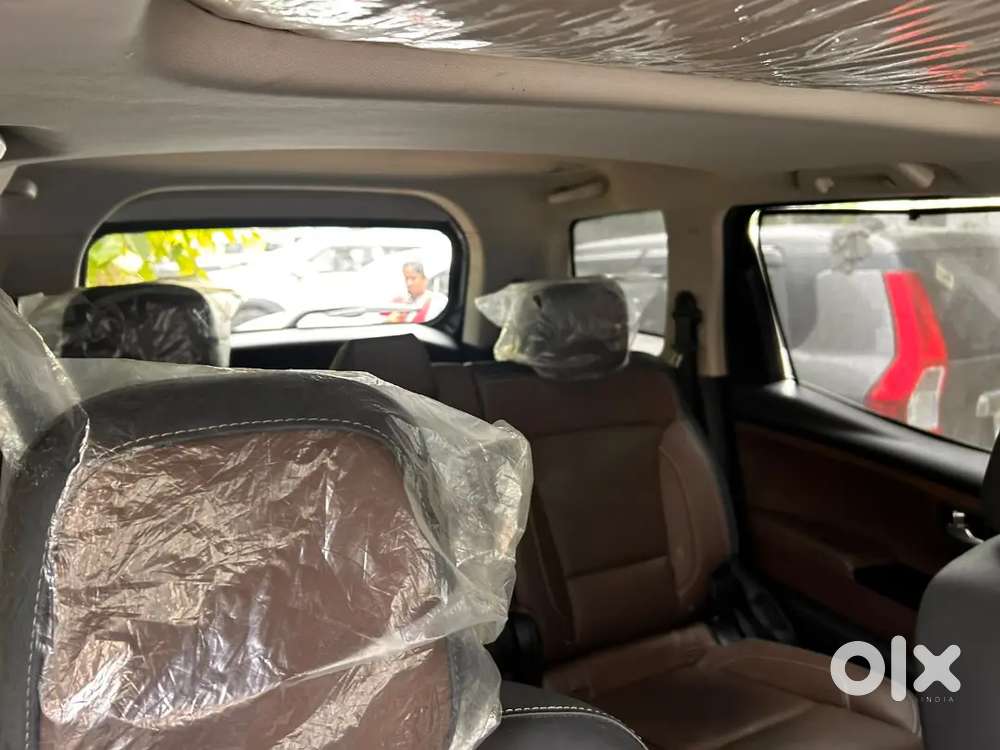 Urgent Mahindra Scorpio N Z8 Petrol 2023 | 10,400 Km | Like New