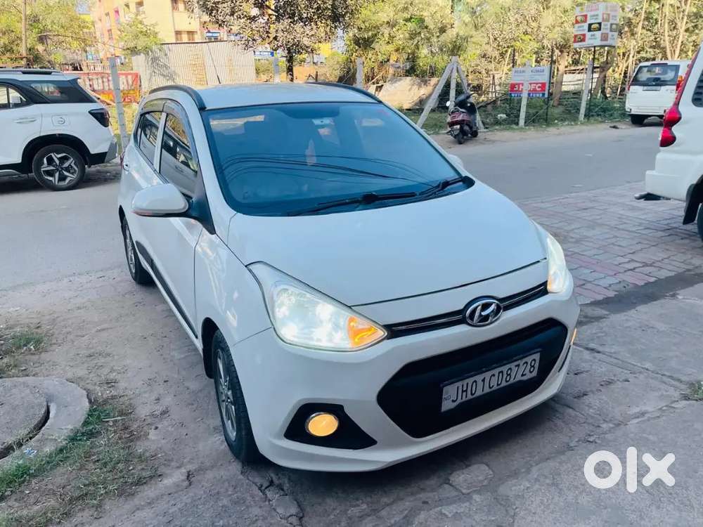 Hyundai Grand I10 2017 Petrol Well Maintained Doctor Car
