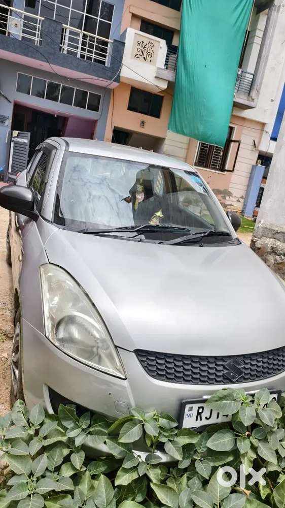 Maruti Suzuki Swift Lxi 2012