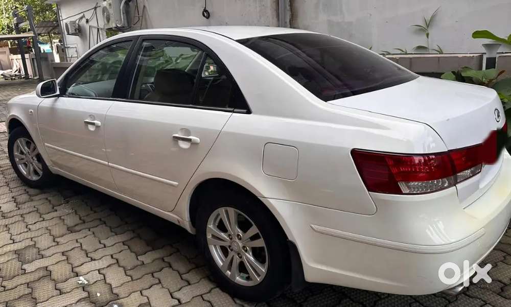 Hyundai Sonata 2010 Diesel Manual 3rd Owner