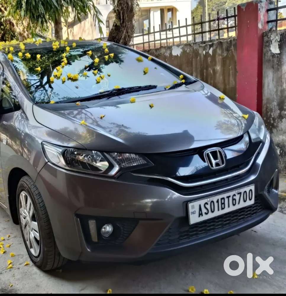 Honda Jazz September 2015 Petrol Well Maintained