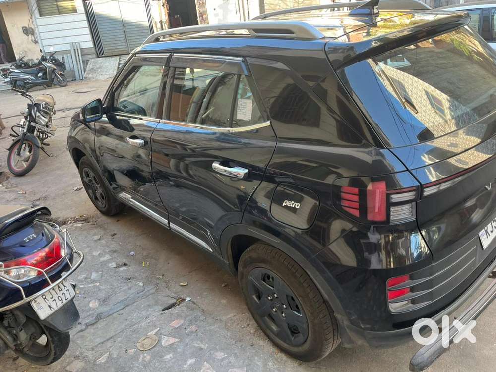 2024 Hyundai Venue Petrol Manual