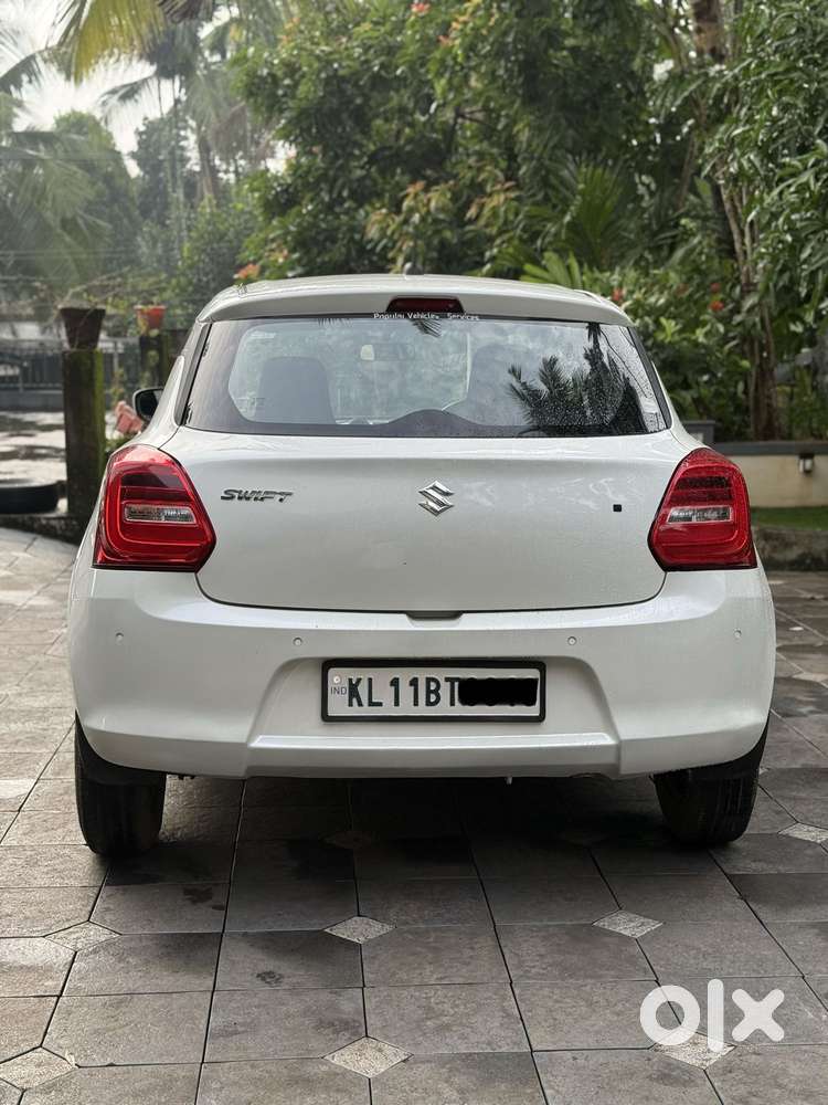 Maruti Suzuki Swift Vvt Lxi, 2021, Petrol
