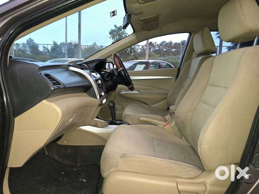 Honda City V At Exclusive, 2010, Petrol