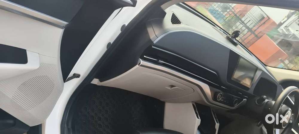 Kia Carens 1.4 Premium 7 Str, 2022, Petrol