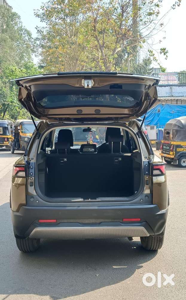 Maruti Suzuki Brezza 1.5 Vxi At Smart Hybrid, 2024, Petrol