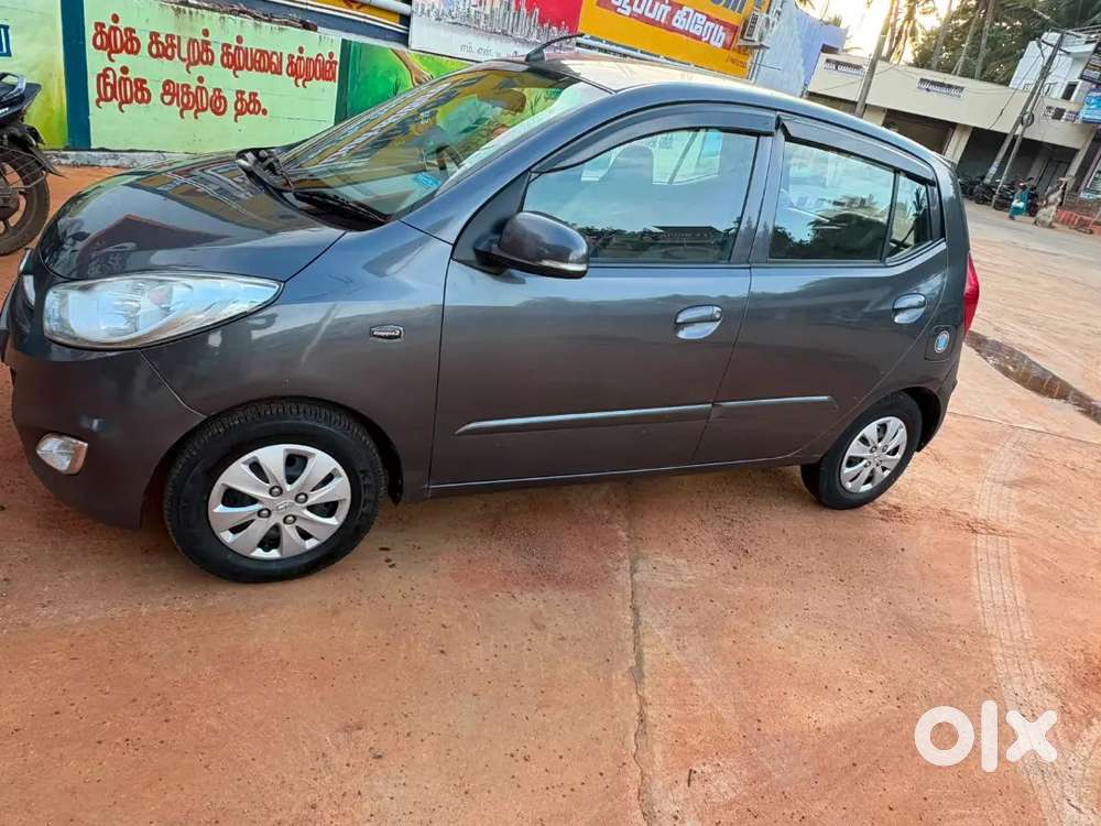 Hyundai I10 Sportz Petrol 2011