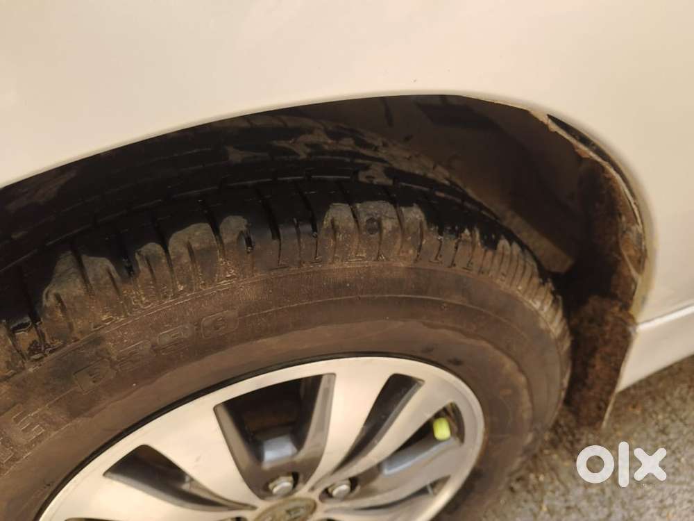 Toyota Innova 2013 Diesel 180000 Km Driven