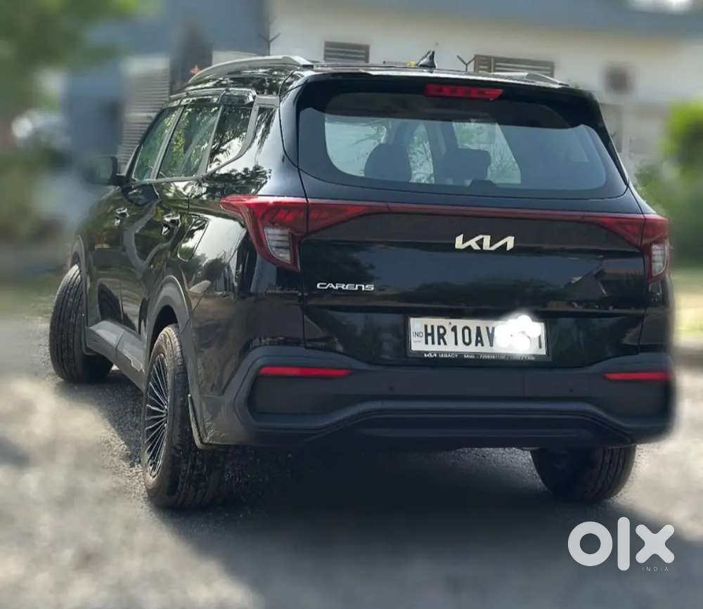 Kia Carens Premium Optional Petrol