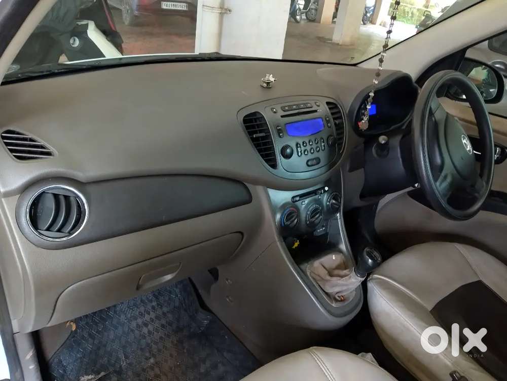 Hyundai I10 Sportz 2011