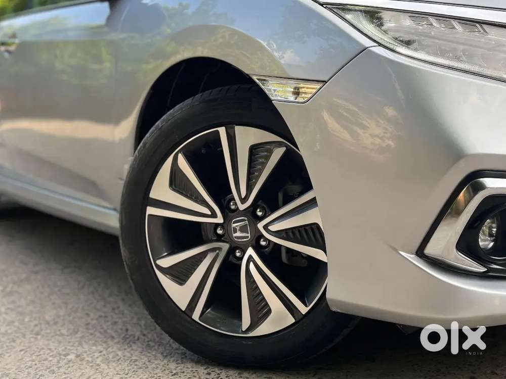 Top Model Petrol Civic Less Driven With Service Record Looks Like New