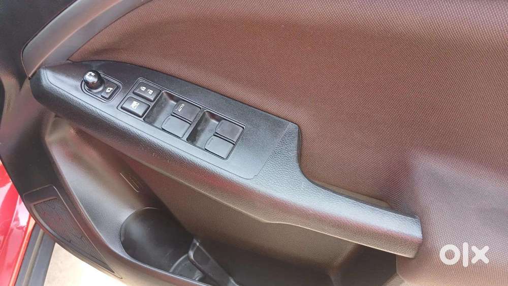 Maruti Suzuki Brezza 1.5 Zxi Smart Hybrid, 2023, Petrol