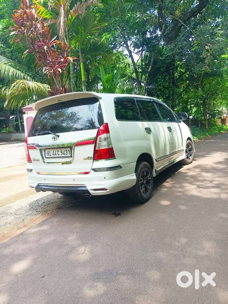 Toyota Innova 2010 Diesel 215000 Km Driven