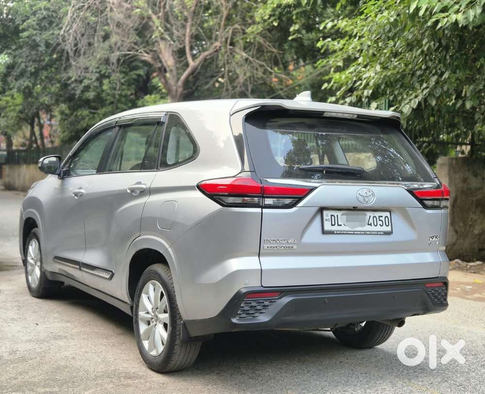 Toyota Innova Hycross 2.0 Vx (o) Hybrid 7 Str, 2026, Petrol