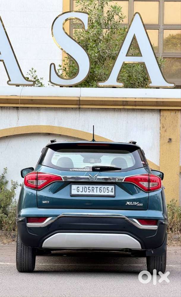 Mahindra Xuv300 W8 Option Diesel, 2023, Diesel