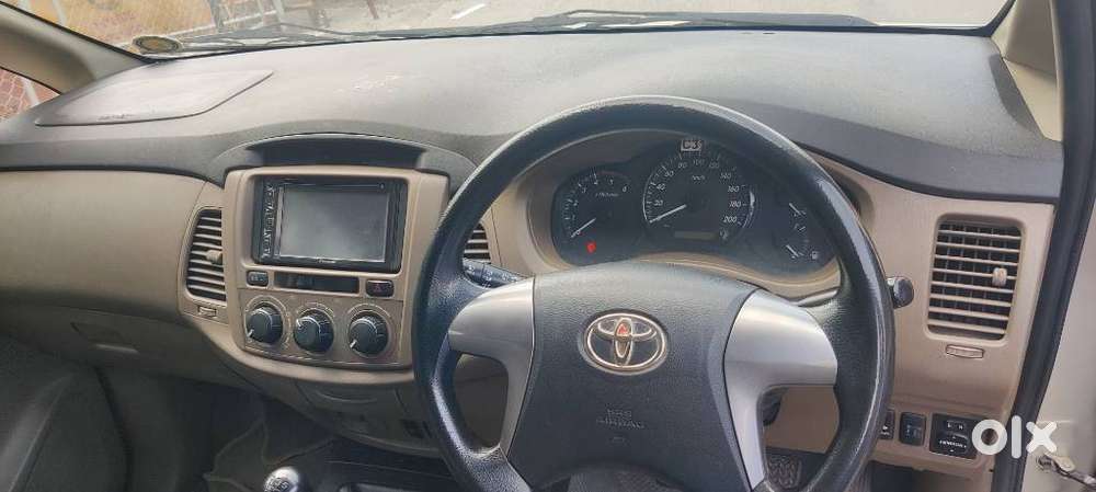 Toyota Innova 2.5 G (diesel) 8 Seater, 2015, Diesel
