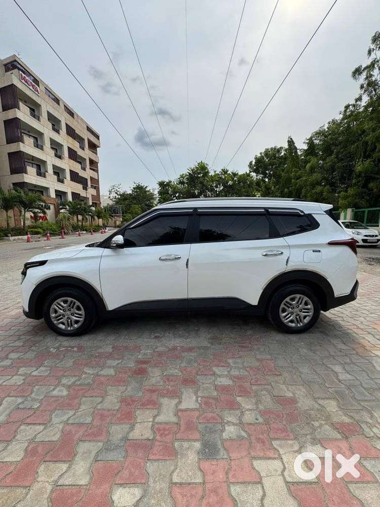 Kia Carens 1.4 Prestige 7 Str, 2024, Petrol