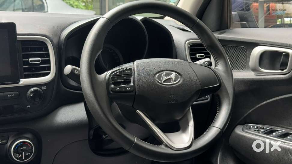 Hyundai Venue, 2021, Petrol