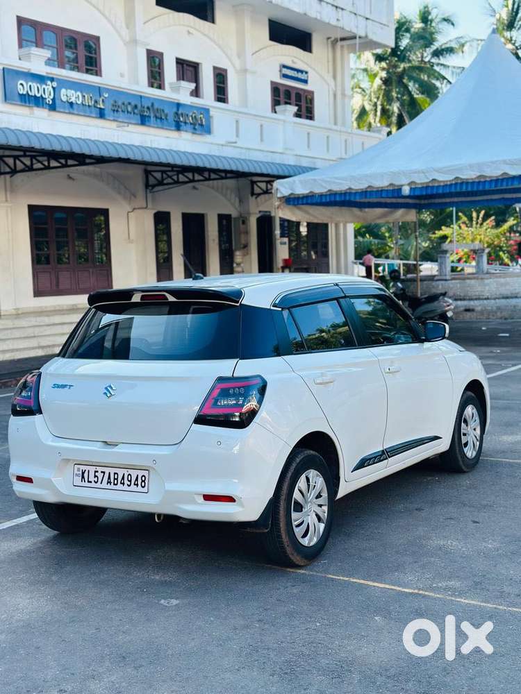 Maruti Suzuki Swift 1.2 Vxi (o), 2024, Petrol