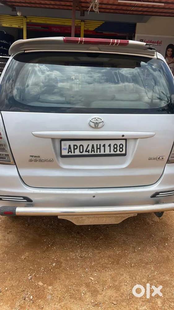 Toyota Innova 2011 Diesel Manual 247000 Km
