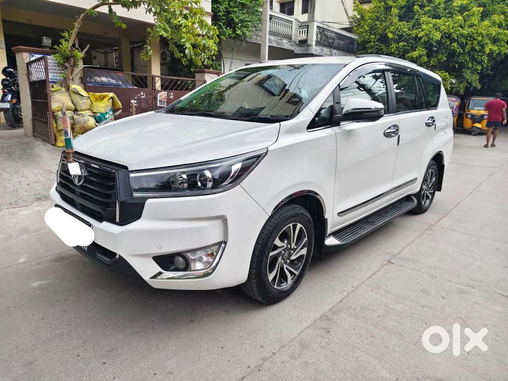 Toyota Innova Crysta 2.4 V 7 Str, 2023, Diesel