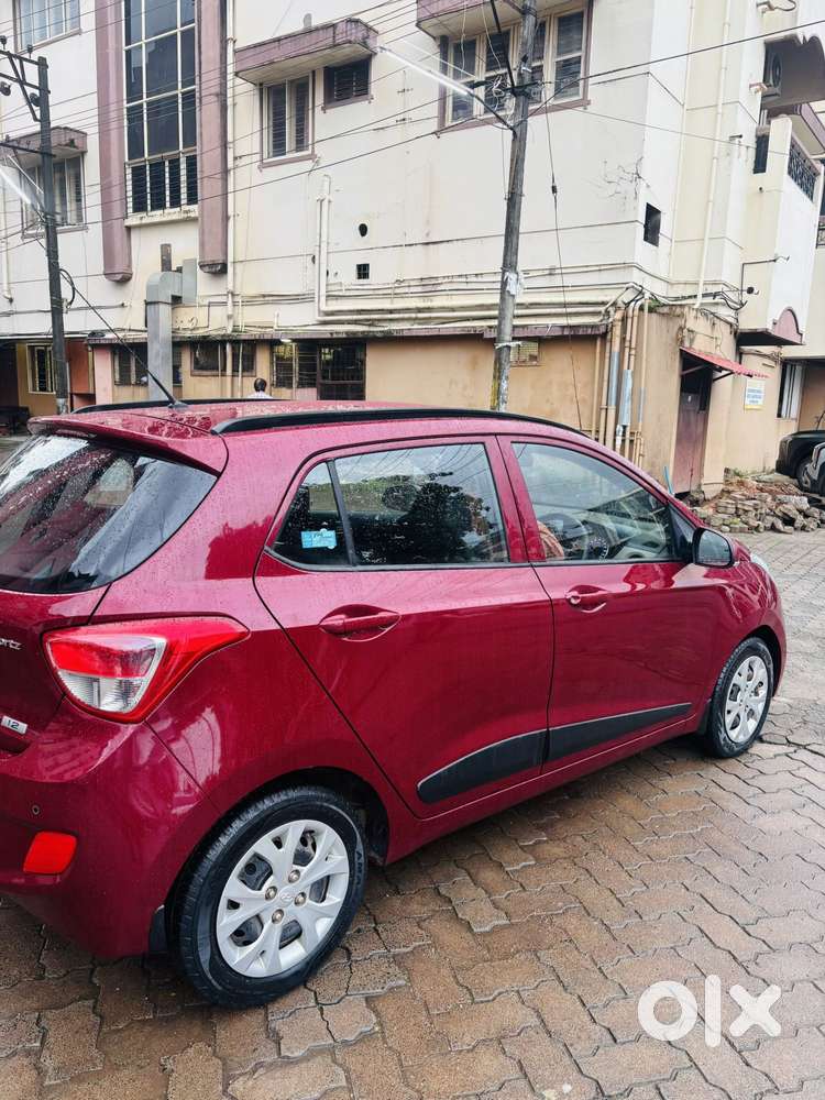 Hyundai Grand I10 Sportz 1.2 Kappa Vtvt, 2017, Petrol