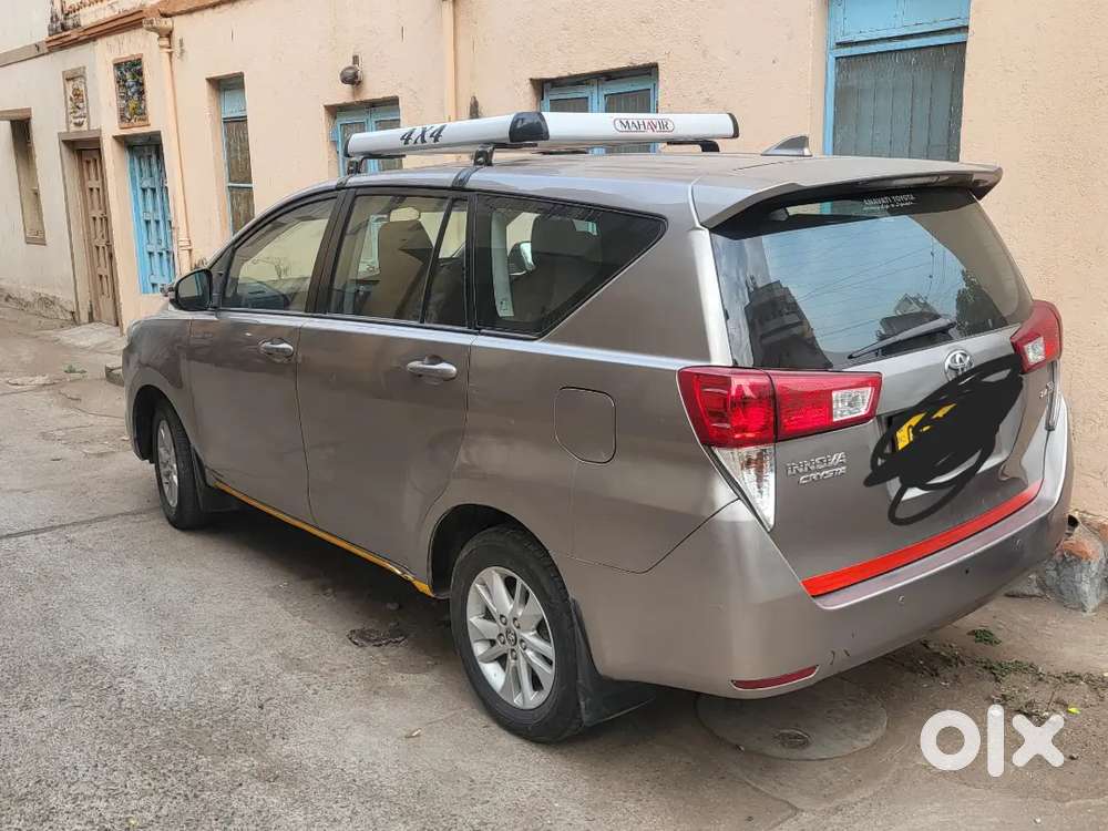 Toyota Innova Crysta Diesel 2016 No 11 Mahino