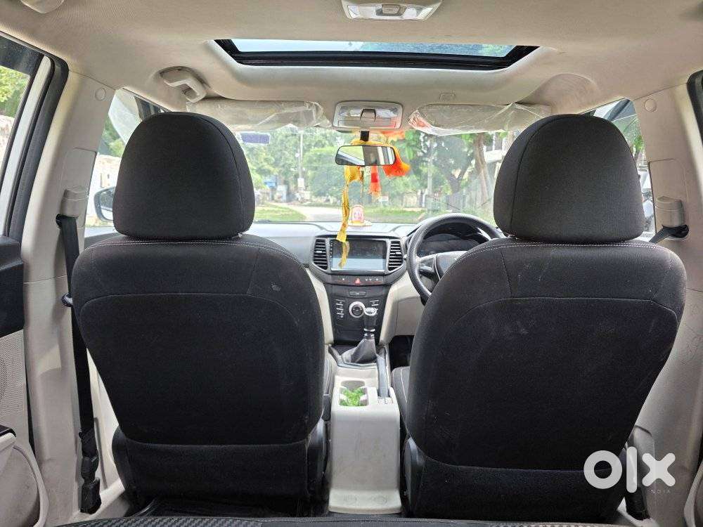 Mahindra Xuv300 W4, 2024, Petrol