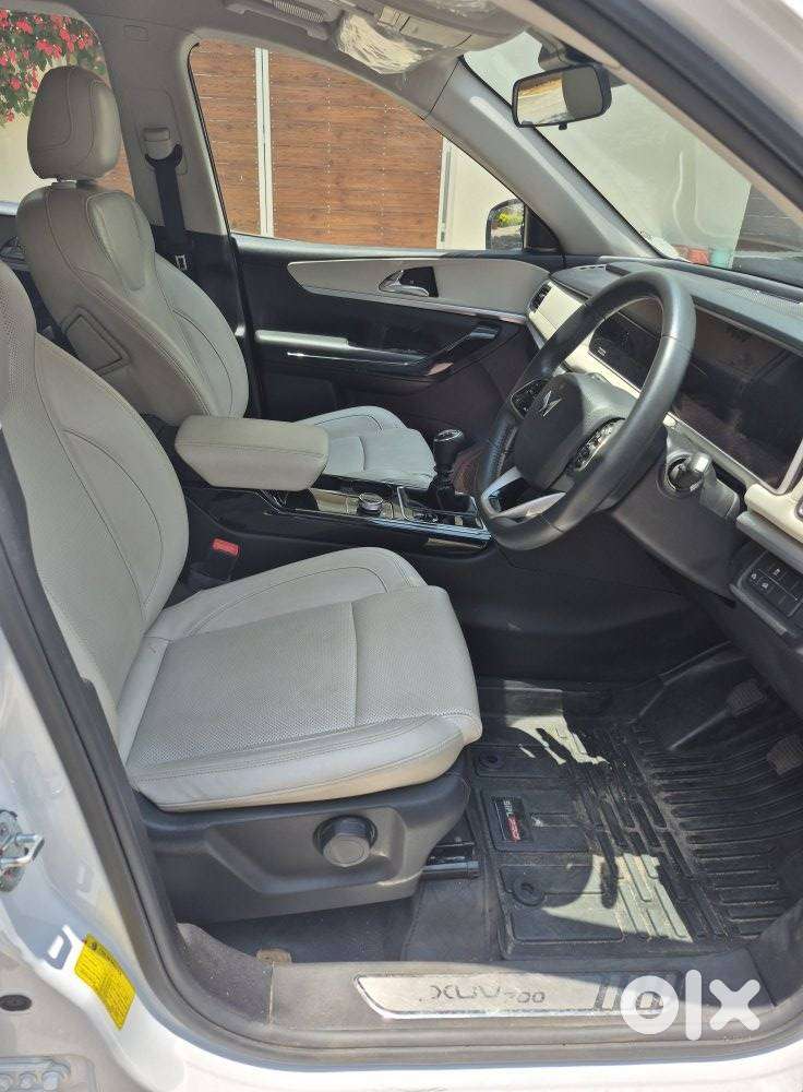 Mahindra Xuv700 2.2 Ax 7 Diesel Mt Str, 2024, Diesel