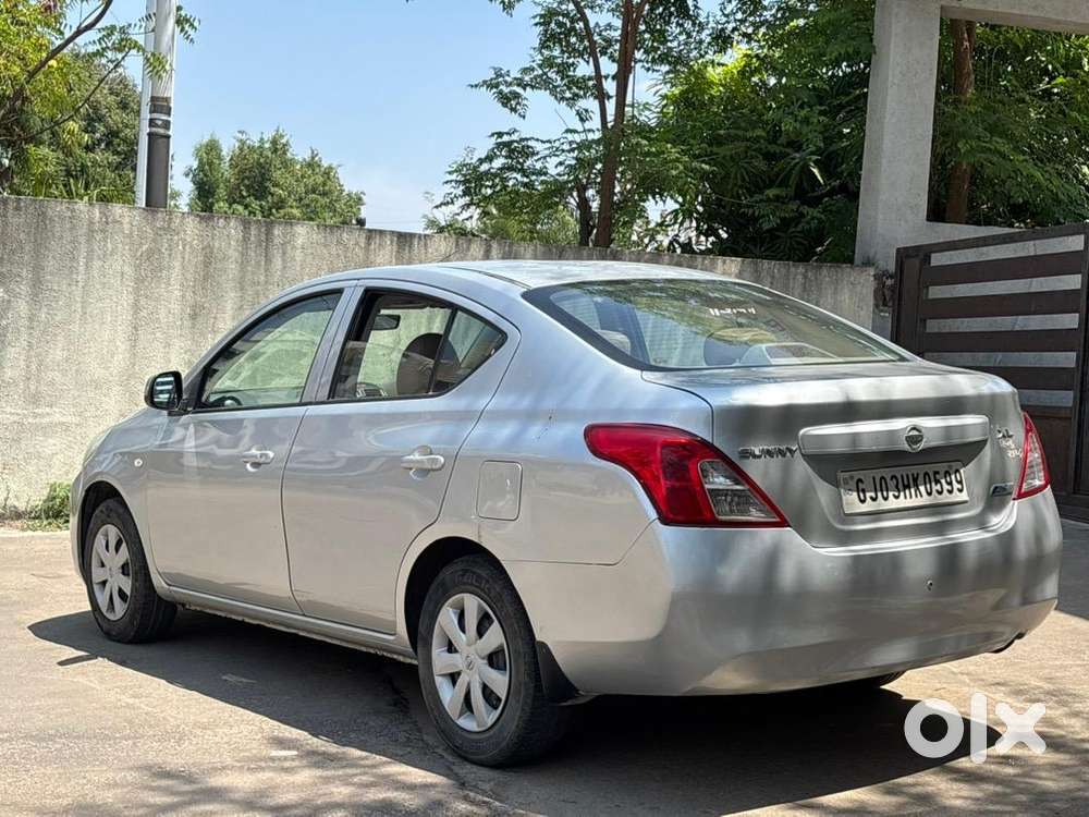 Nissan Sunny 2015 Cng & Hybrids Well Maintained
