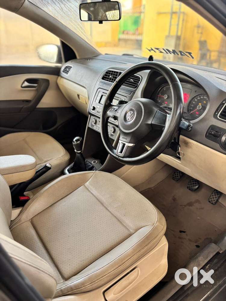 Volkswagen Vento Diesel Highline, 2014