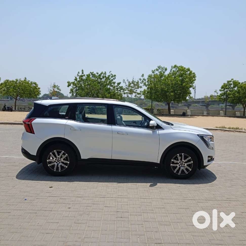 Mahindra Xuv700 2.0 Ax 7 Petrol At Luxury Pack Str, 2023, Petrol