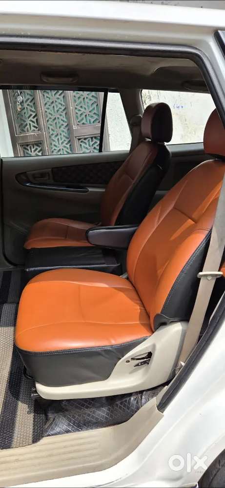Toyota Innova 2014 Diesel 100000 Km Driven