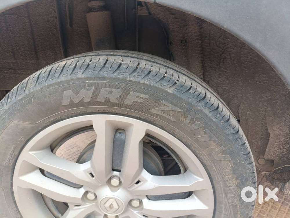 Renault Triber 1.0 Rxz Dual Tone, 2024, Petrol