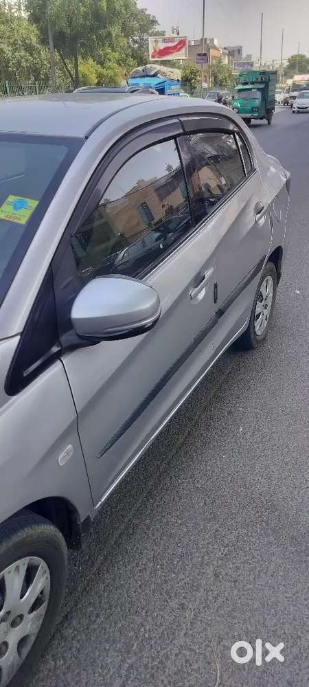 Honda Amaze 2017 Cng & Hybrids Good Condition