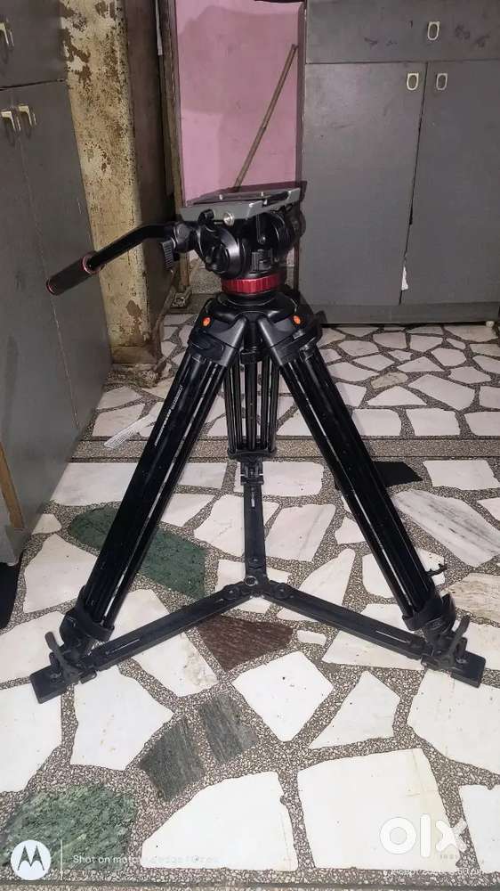 Manfrooto tripod