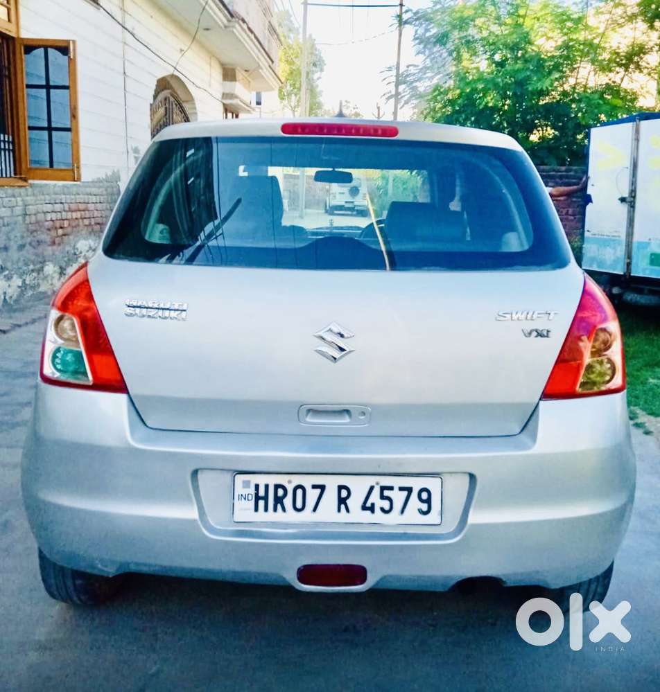 Maruti Suzuki Swift Vxi Optional, 2011, Petrol