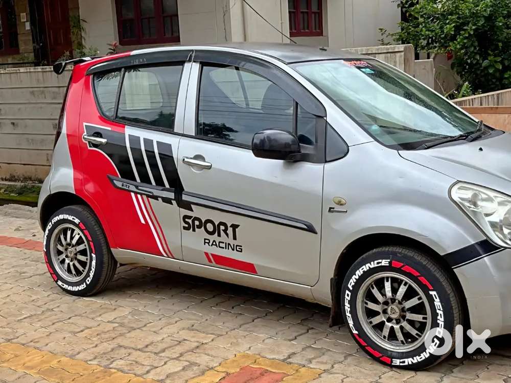 Maruti Ritz Lxi 2011