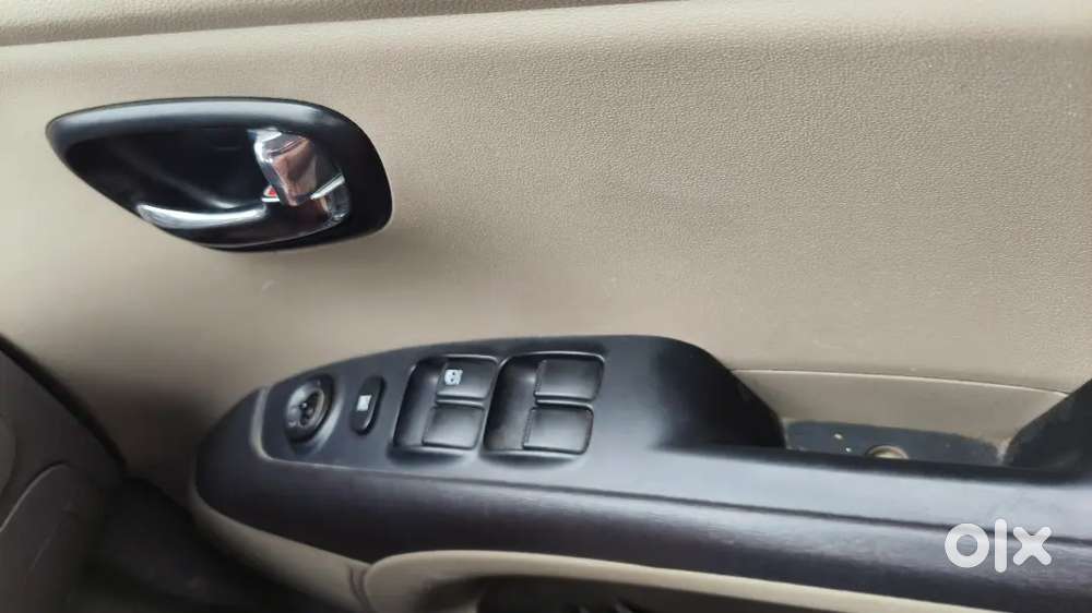 Hyundai I10 Sportz 2011