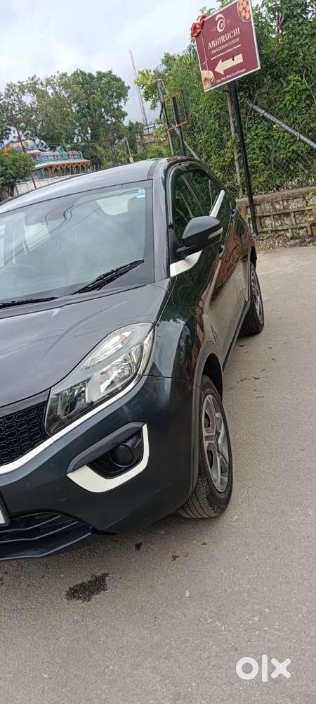 Tata Nexon 1.5 Revotorq Xm (s), 2018, Petrol