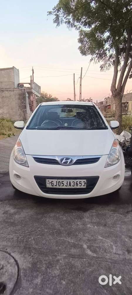 Hyundai I20 2012 Diesel 180000 Km Driven