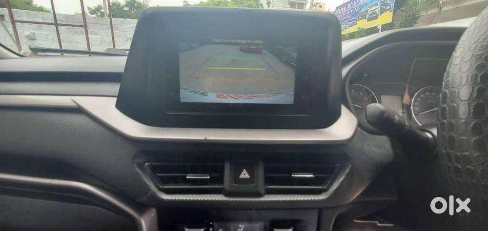 Maruti Suzuki Brezza 1.5 Vxi Smart Hybrid, 2022, Petrol