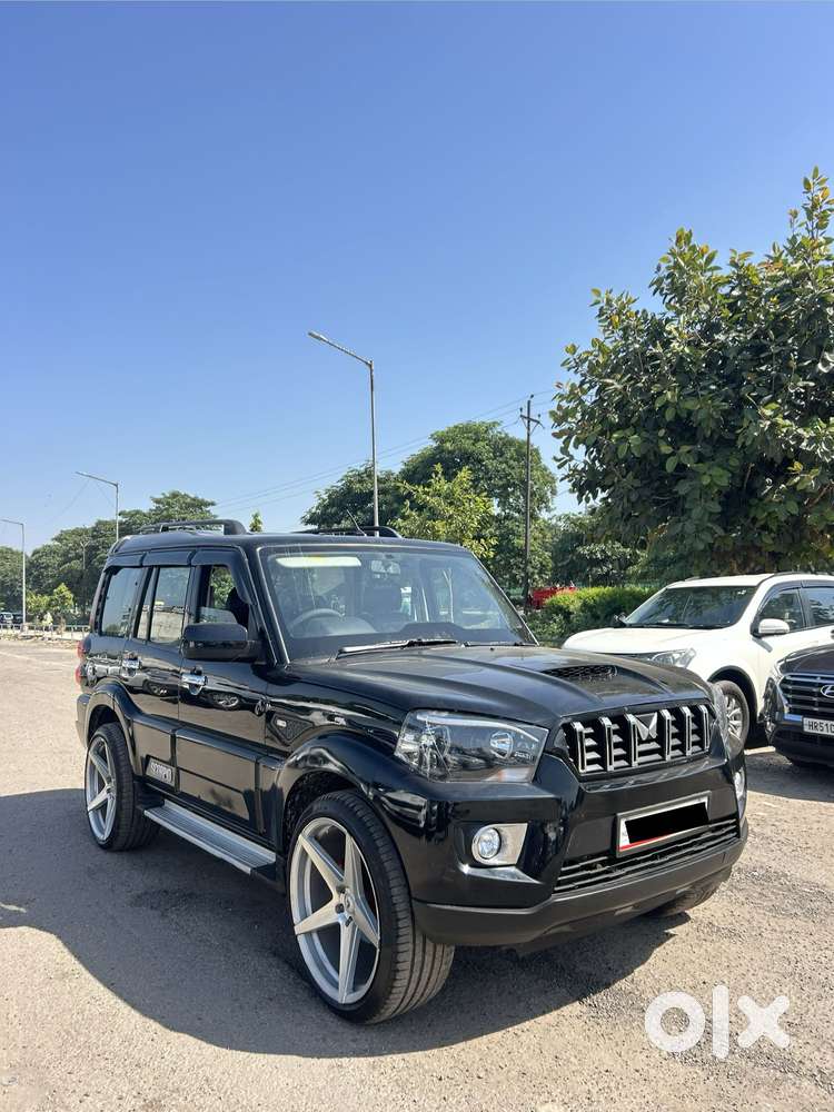 Mahindra Scorpio Classic 2.2 S 11 Mt 7 Str, 2021, Diesel