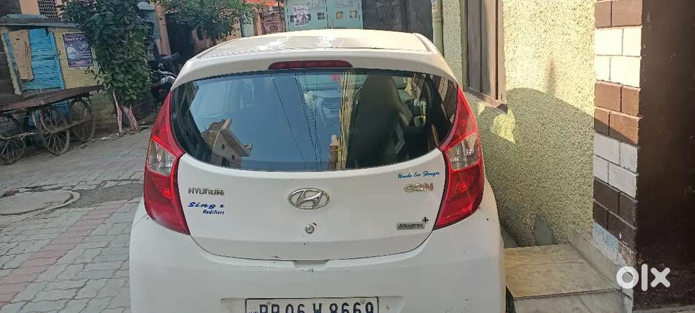 Hyundai Eon Magna + 2013