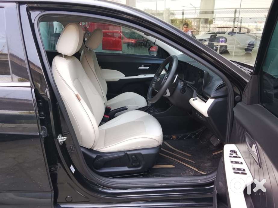 Hyundai Verna 1.5 Sx (o) Ivt, 2025, Petrol