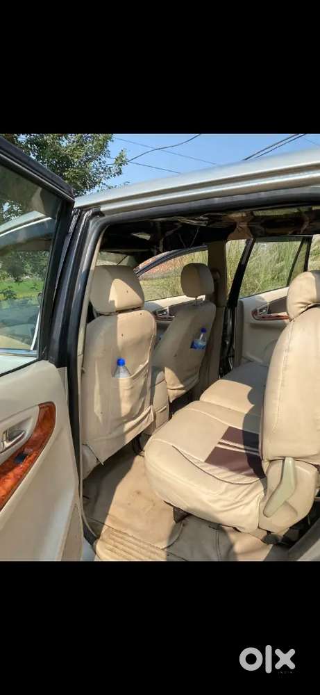 Toyota Innova 2008 Diesel 268000 Km Driven