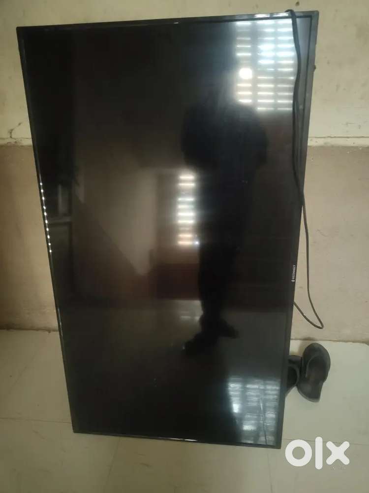 55 smart led tv of reconnect , Reliance for sale display not working