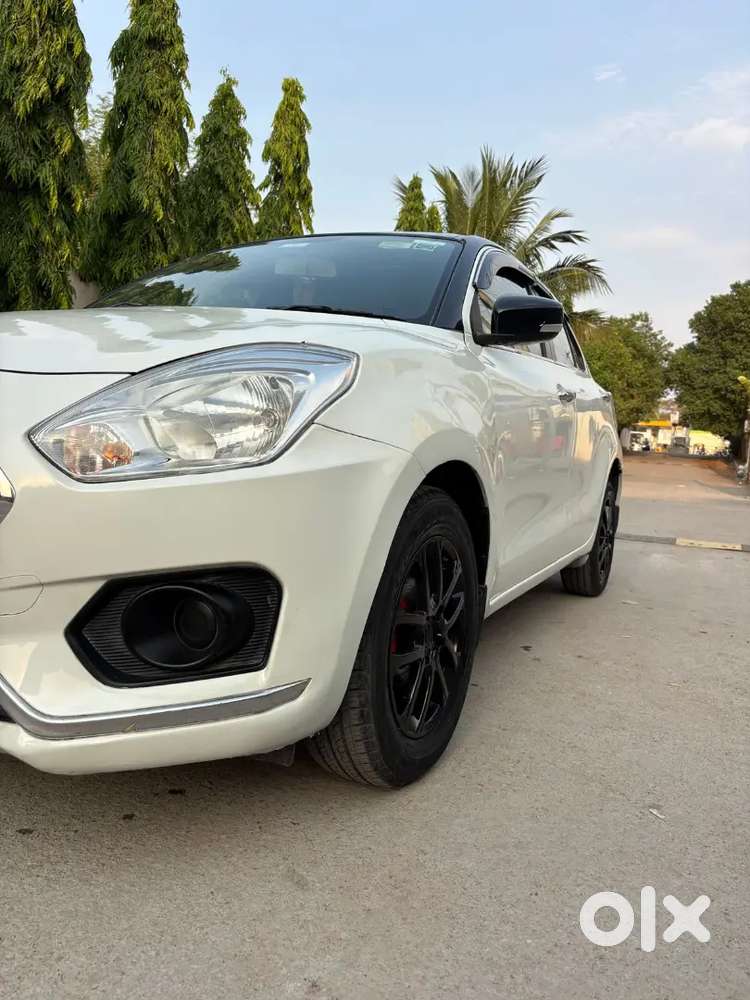 Maruti Suzuki Dzire 2017 Petrol Well Maintained