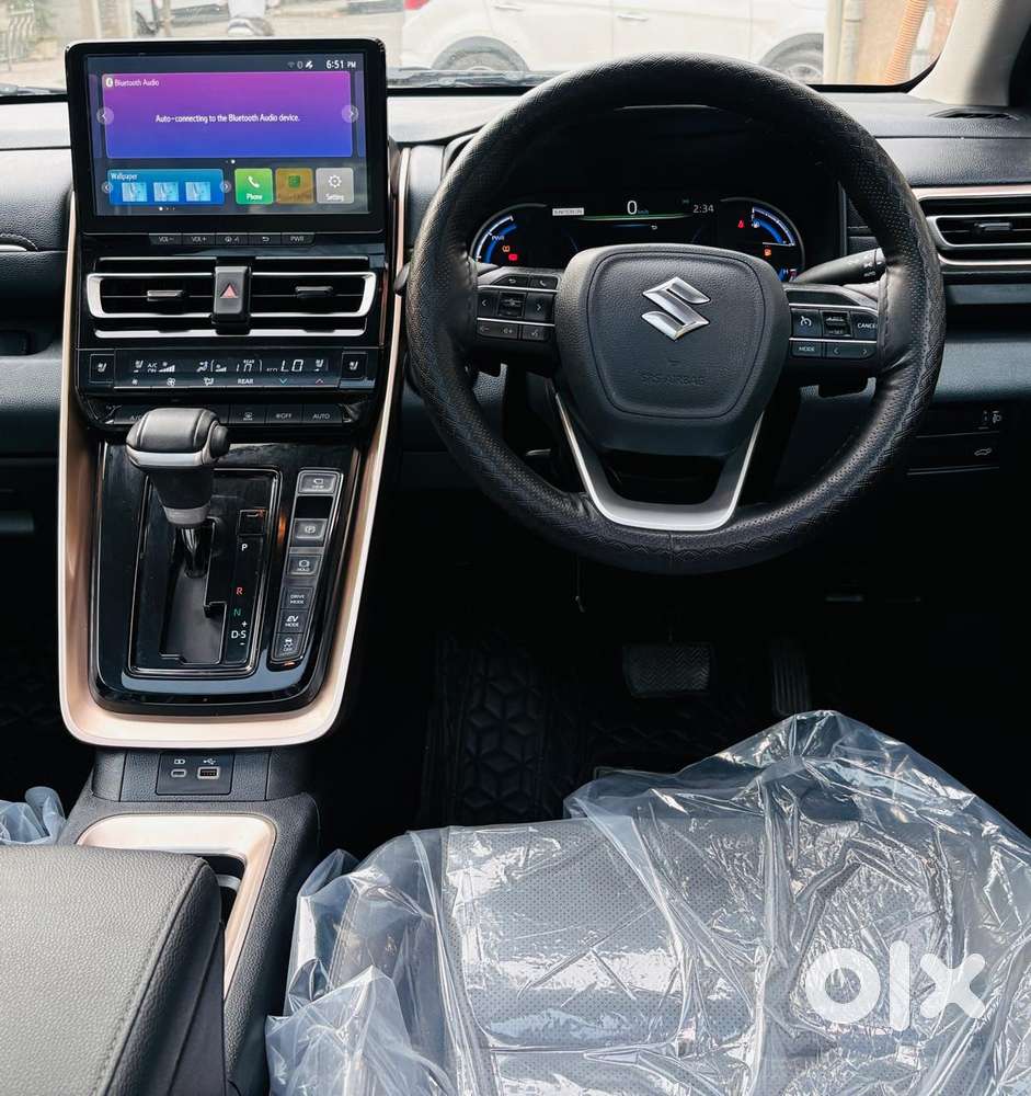 Toyota Innova Hycross 2.0 Vx Hybrid 7 Str, 2025