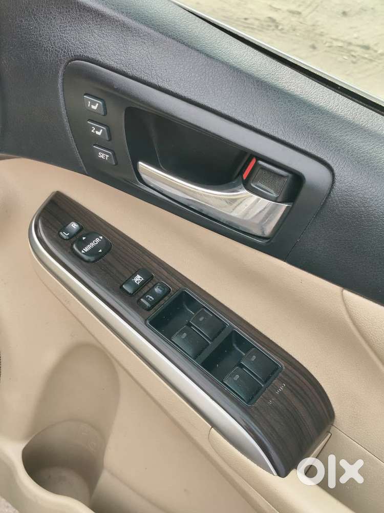 Toyota Camry Hybrid, 2016, Petrol